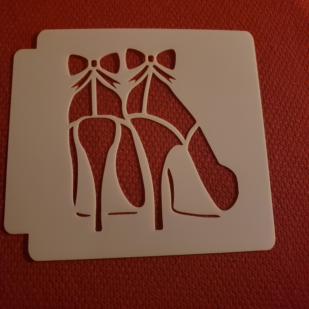 Meet your Posher, Oluwadara